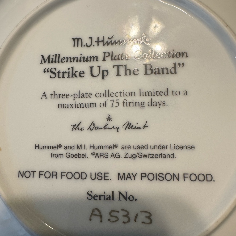 MJ Hummel “Strike up The Band” Collector Plate Series EUC - Picture 8 of 10